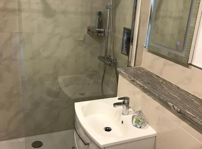 Haus-pfoertner Lägenhet